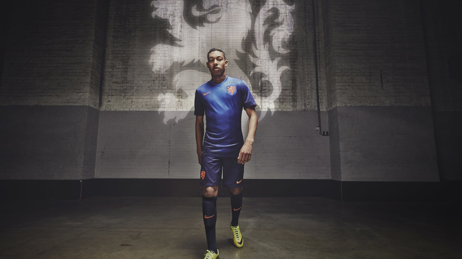 爱游戏在线-跳水动作稳定荷兰锁定决赛席位，荷兰女子跳高运动员